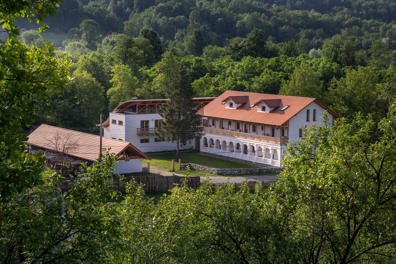 Hanul Vatra Horezu Esterno foto